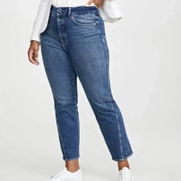 Good American Twist Seam Crop Straight Leg Jean - Picture 1 of 11